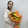 3 подсолнуха с желтыми каллами