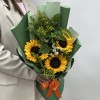 3 подсолнуха с ромашкой