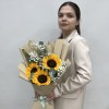 3 подсолнуха с гипсофилой