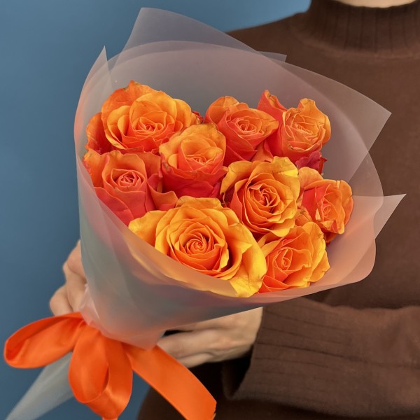 9 красно-оранжевых роз Испания 40 см
