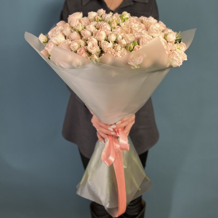 51 кустовая пионовидная Роза Бомбастик 60 см