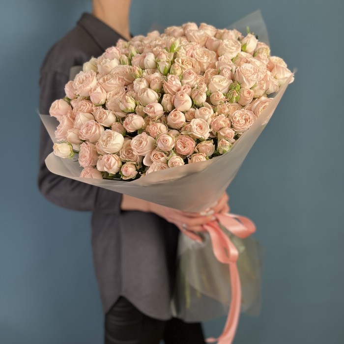 51 кустовая пионовидная Роза Бомбастик 60 см