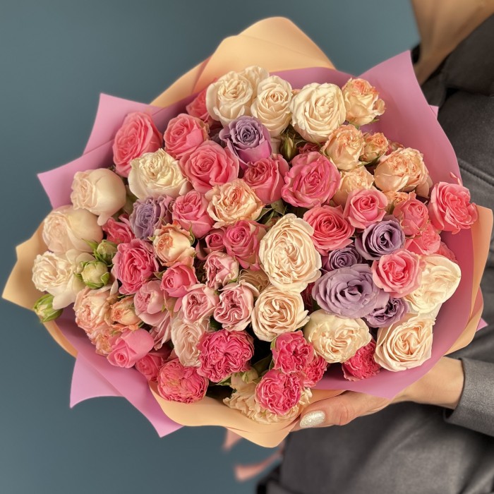 15 кустовых пионовидных роз микс 60 см