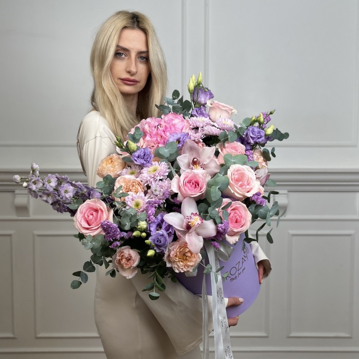 Авторская композиция в коробке Сладость эмоций