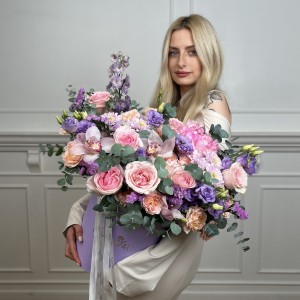 Авторская композиция в коробке Сладость эмоций