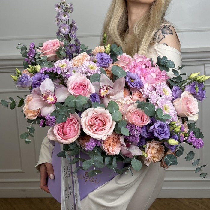 Авторская композиция в коробке Сладость эмоций