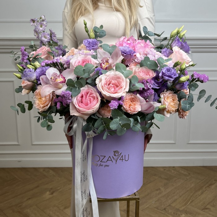 Авторская композиция в коробке Сладость эмоций