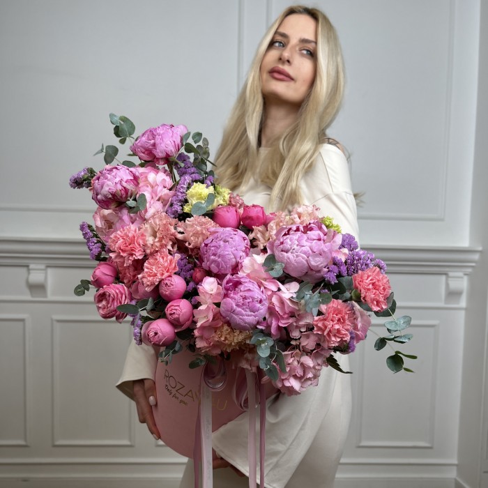 Авторская композиция в коробке Рассвет Любви