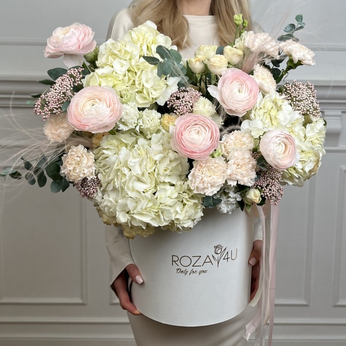 Авторская композиция в коробке Свет в сердце