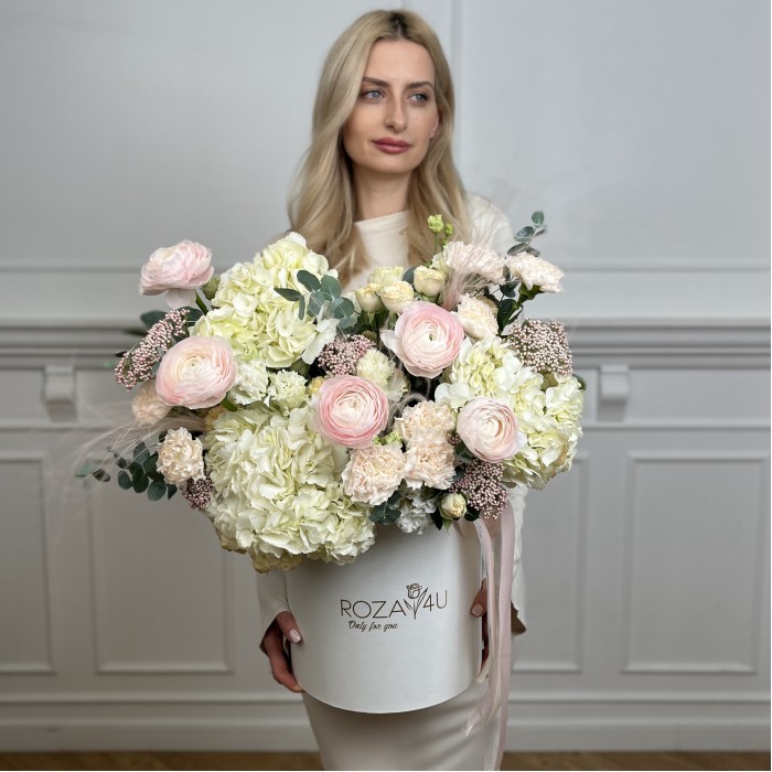 Авторская композиция в коробке Свет в сердце