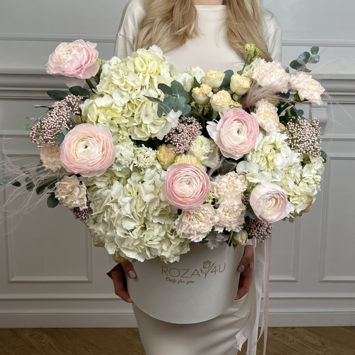 Авторская композиция в коробке Свет в сердце