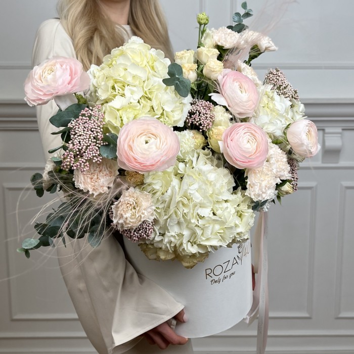 Авторская композиция в коробке Свет в сердце