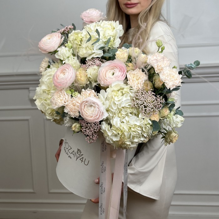 Авторская композиция в коробке Свет в сердце