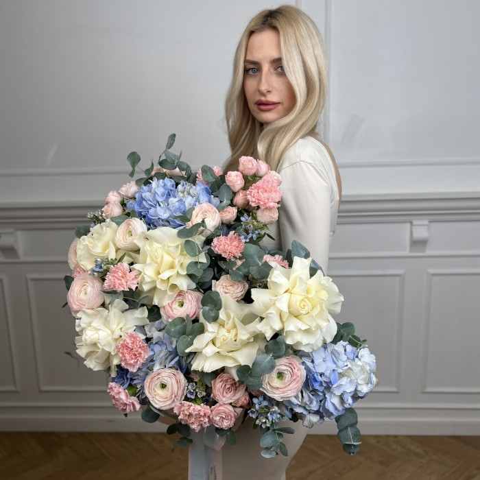 Авторская композиция в коробке Лучики любви