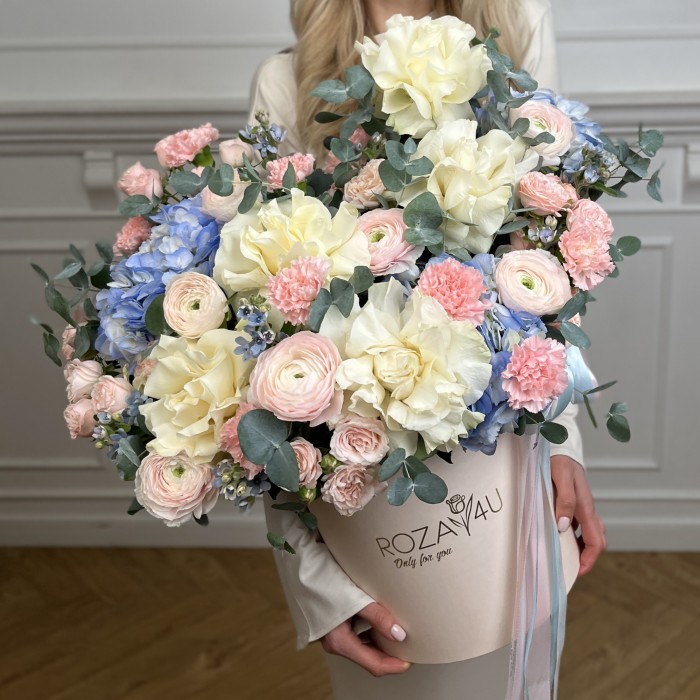 Авторская композиция в коробке Лучики любви