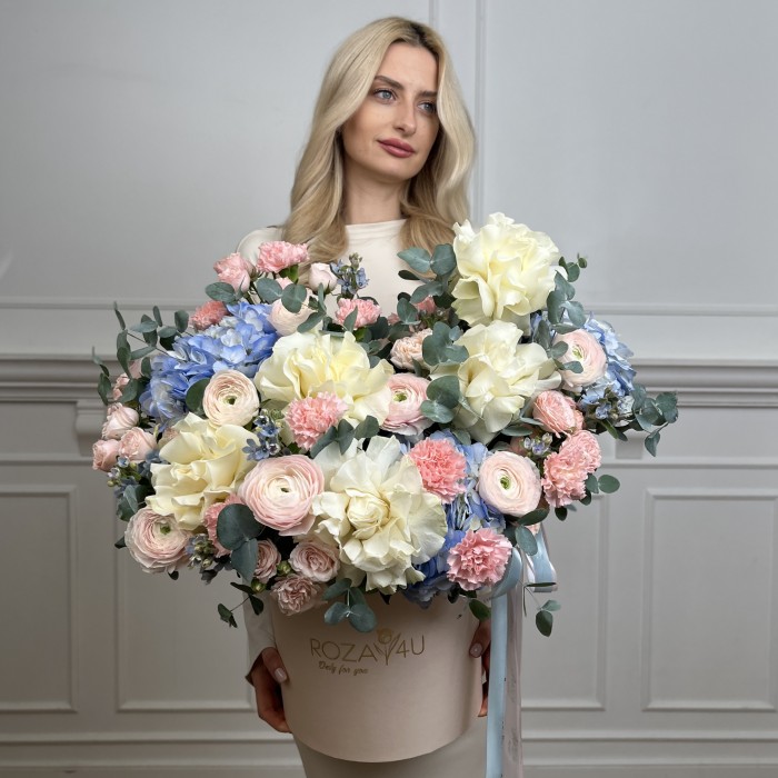 Авторская композиция в коробке Лучики любви