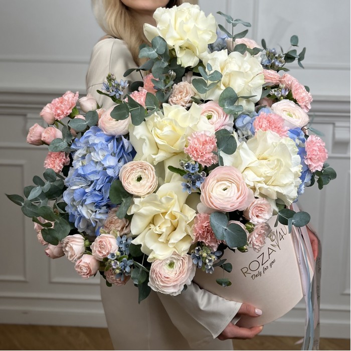 Авторская композиция в коробке Лучики любви