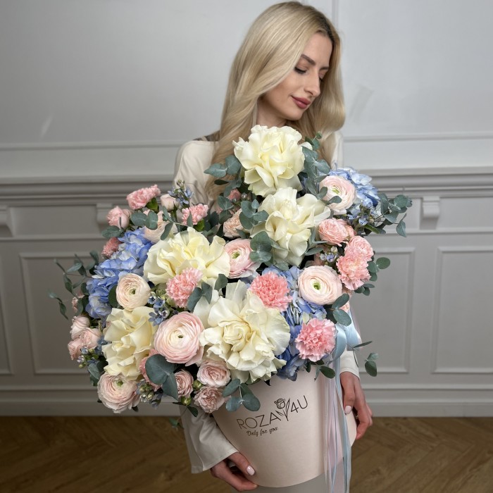 Авторская композиция в коробке Лучики любви