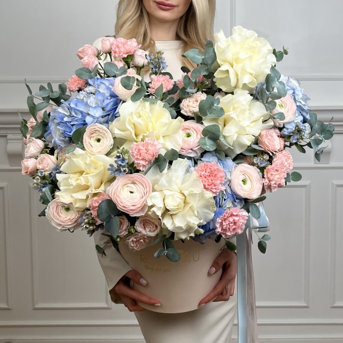 Авторская композиция в коробке Лучики любви