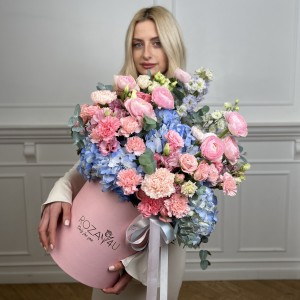 Авторская композиция в коробке Объятия Времени