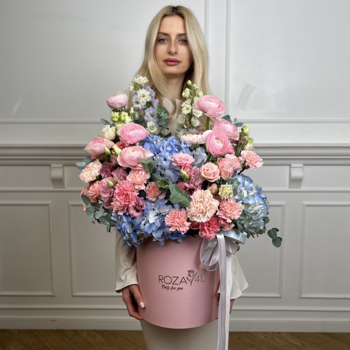 Авторская композиция в коробке Объятия Времени