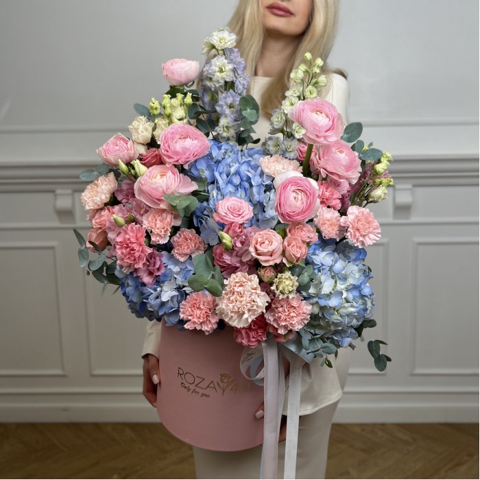 Авторская композиция в коробке Объятия Времени