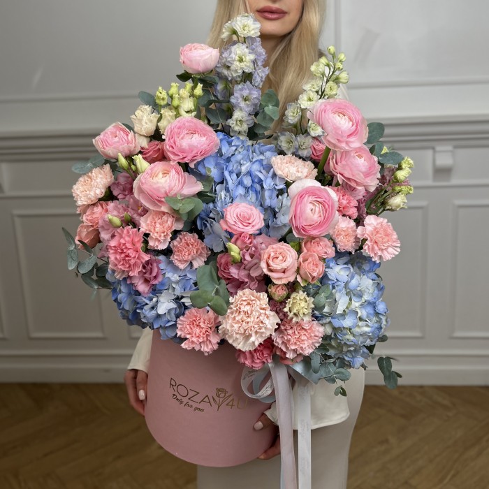 Авторская композиция в коробке Объятия Времени