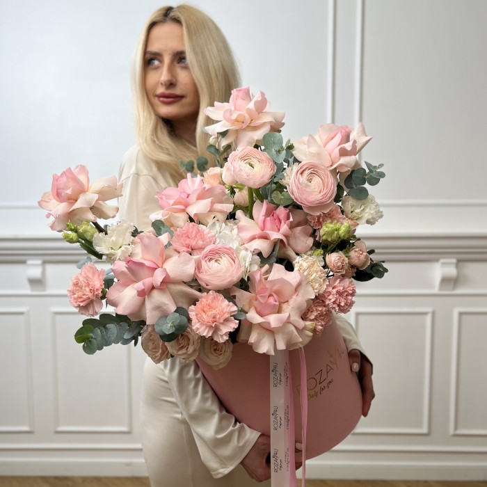 Авторская композиция в коробке Романтика