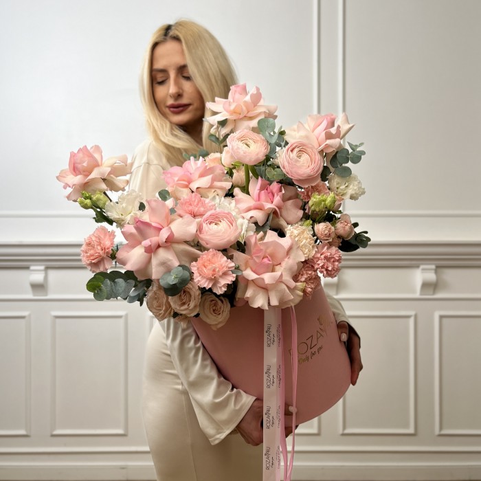 Авторская композиция в коробке Романтика