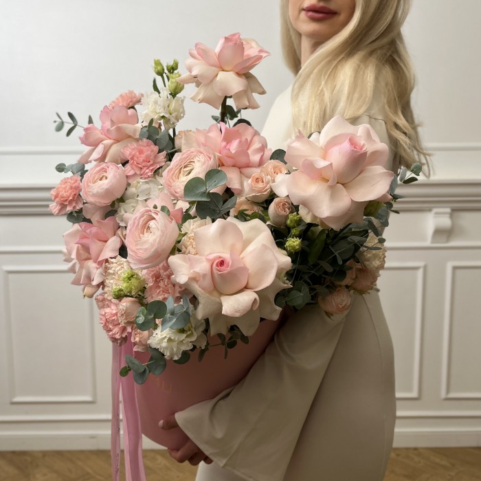 Авторская композиция в коробке Романтика