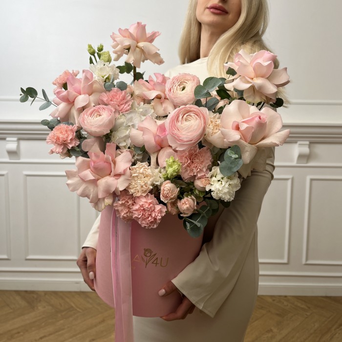 Авторская композиция в коробке Романтика