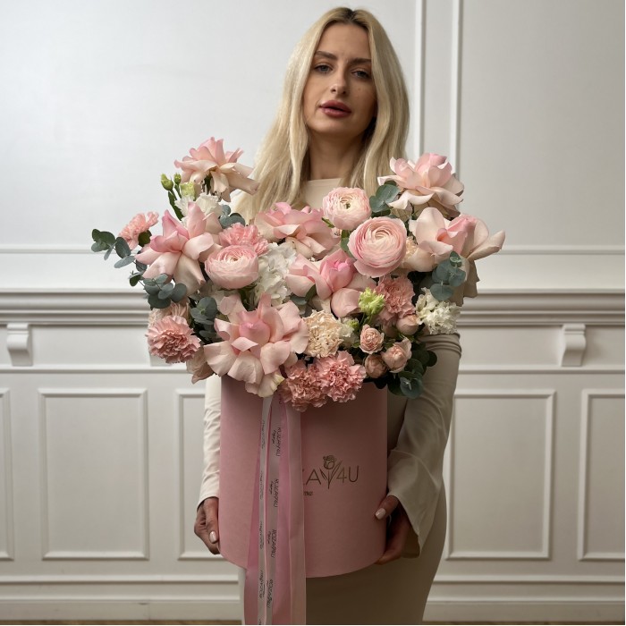 Авторская композиция в коробке Романтика