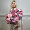 Авторская композиция в коробке Дары любви
