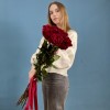 9 красных пионовидных роз Хартс 70 см