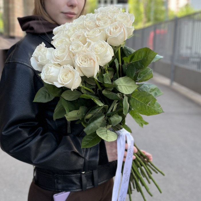 Белая Роза Проуд 60 см