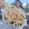 101 кремовая кустовая роза Тринити 40 см