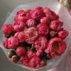 Премиум букет из 25 коралловых пионов