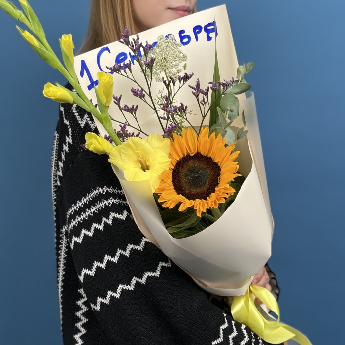 Букет в школу Линии света
