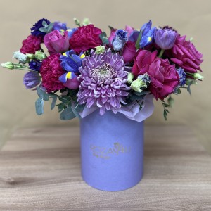 Букет дня в коробке гармония красок Букет дня в коробке гармония красок