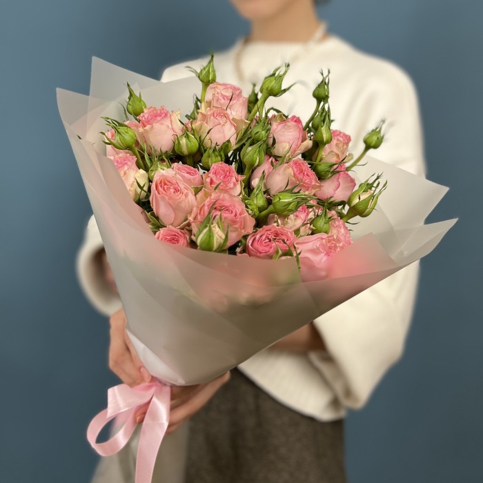 7 кустовых пионовидных роз Фенси Блоссом 50 см