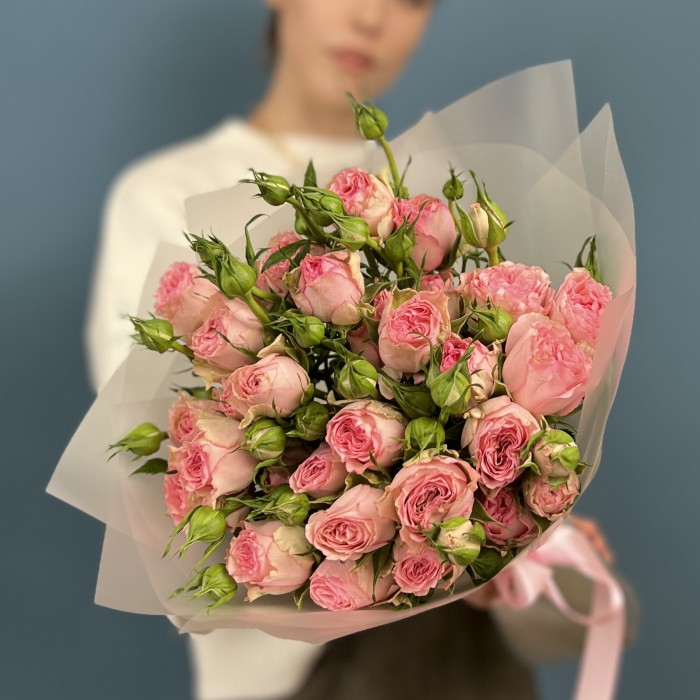 7 кустовых пионовидных роз Фенси Блоссом 50 см