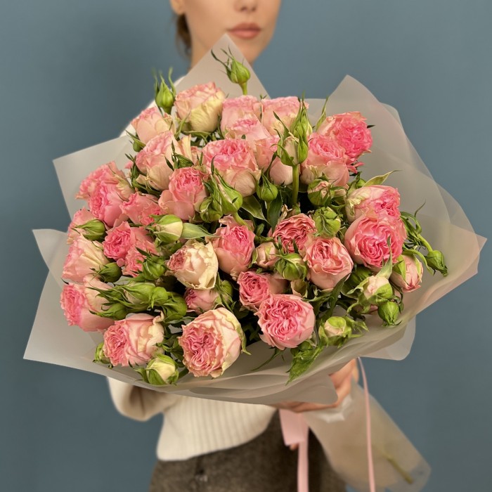 9 кустовых пионовидных роз Фенси Блоссом 50 см