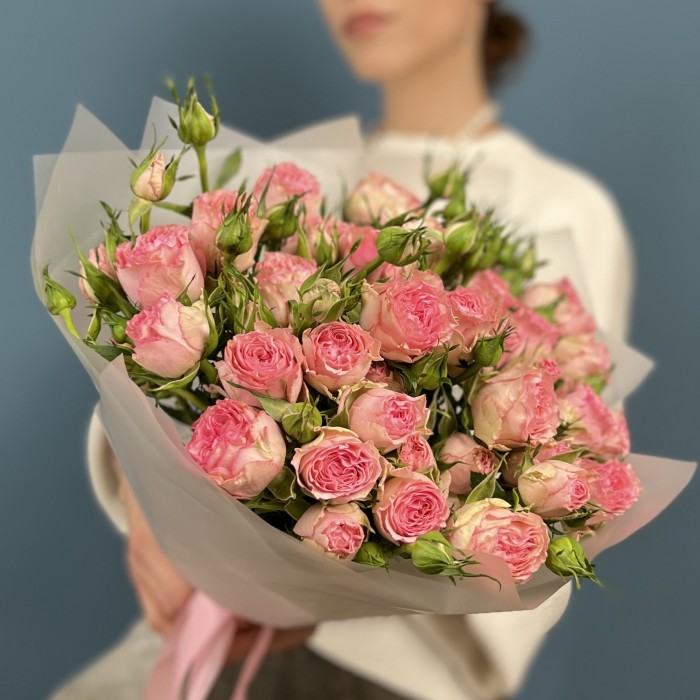 9 кустовых пионовидных роз Фенси Блоссом 50 см