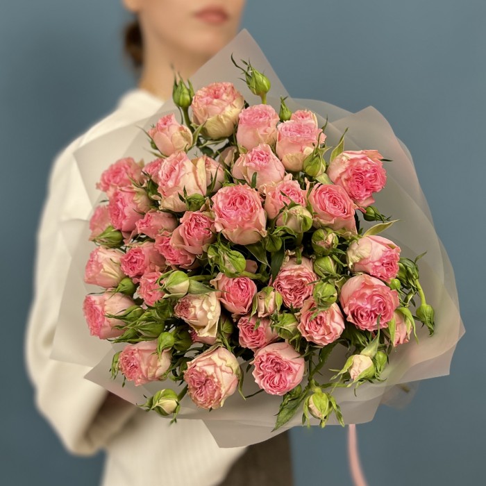 9 кустовых пионовидных роз Фенси Блоссом 50 см