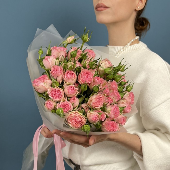 9 кустовых пионовидных роз Фенси Блоссом 50 см