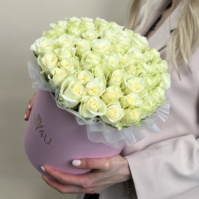 Букет дня в коробке с розами Просто так