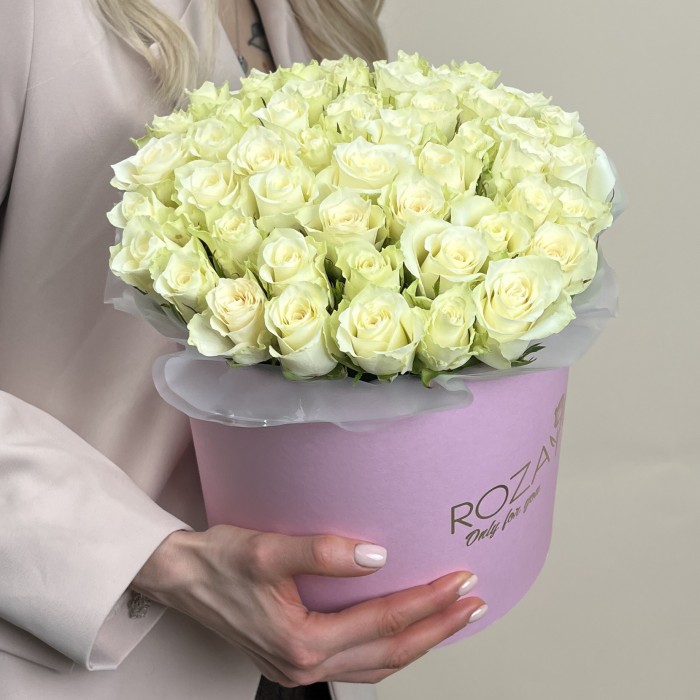 Букет дня в коробке с розами Просто так