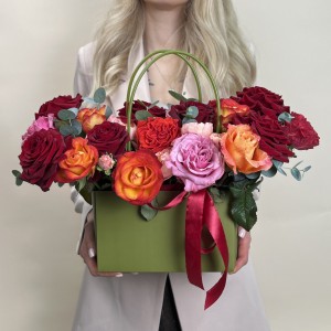 Букет дня в коробке Символ Любви