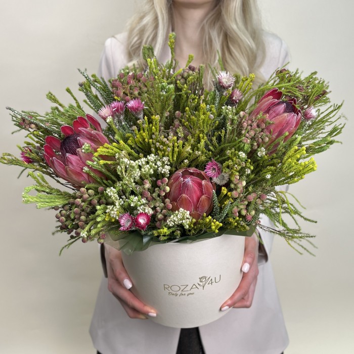 Букет дня в коробке Символ Любви