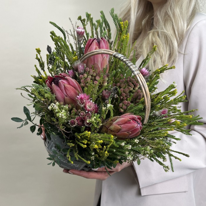 Букет дня в корзине Праздник